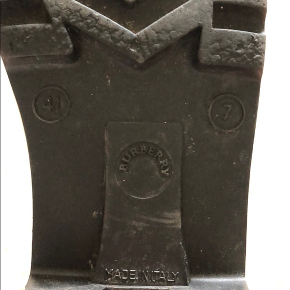 Burberry Rain Boots - Picture 10 of 10